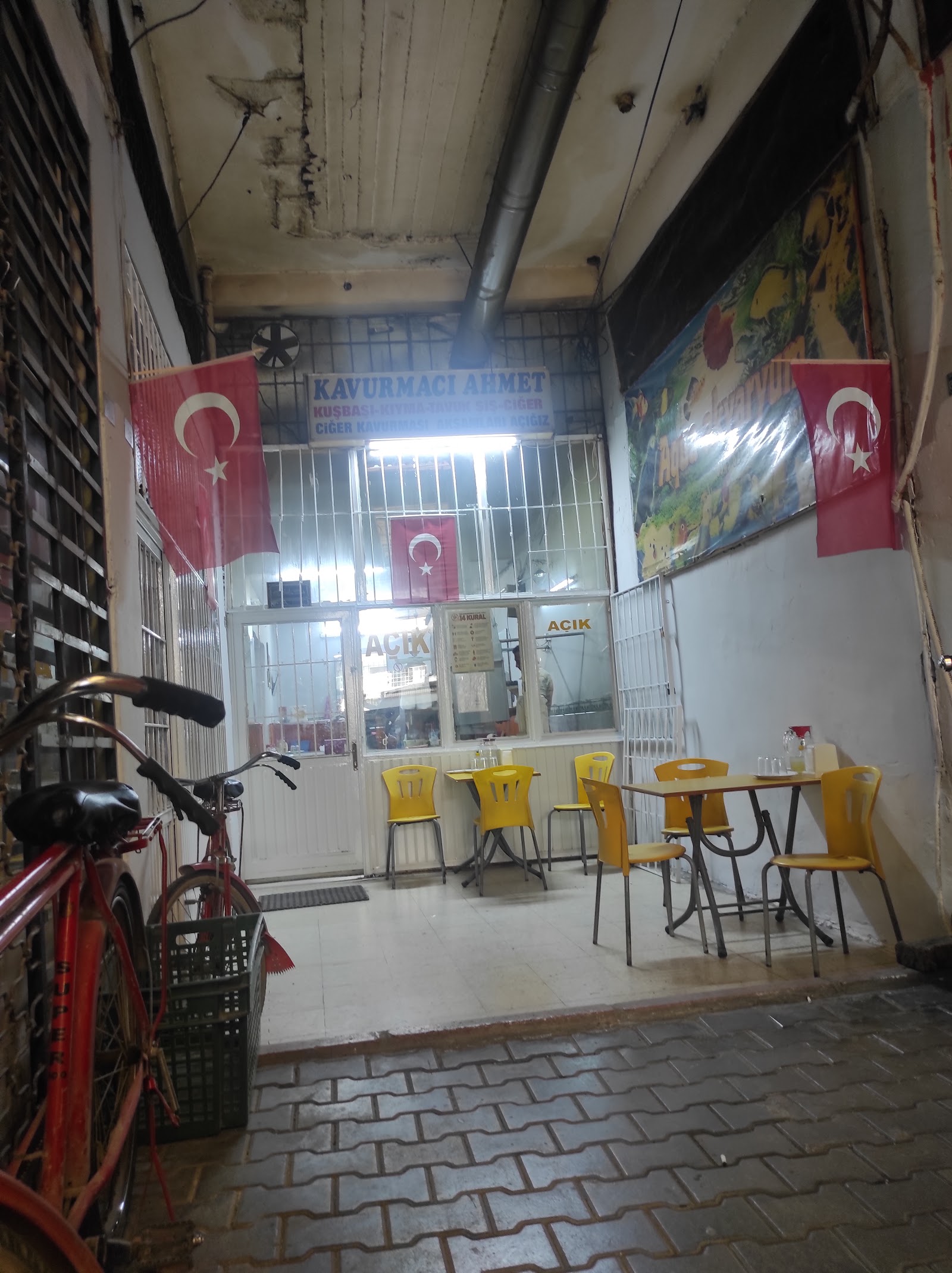 Kavurmacı Ahmet mekanı