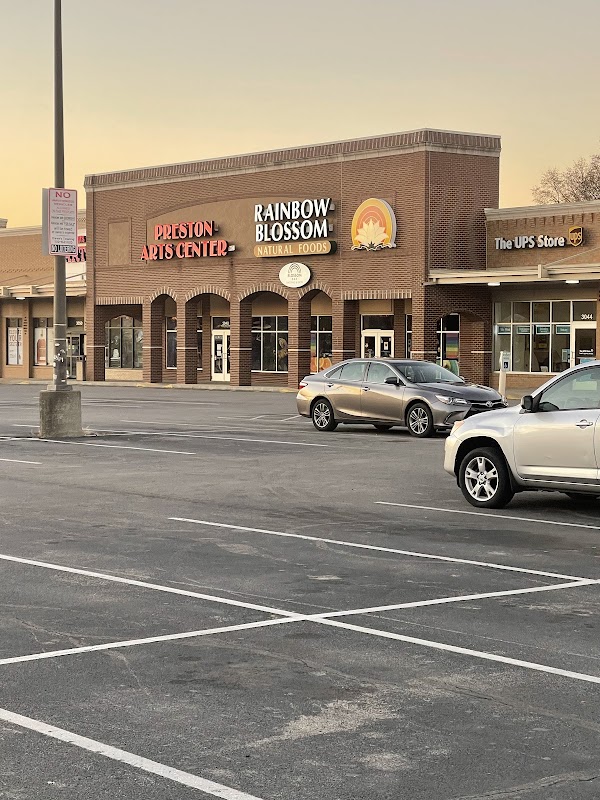 RAINBOW BLOSSOM exterior