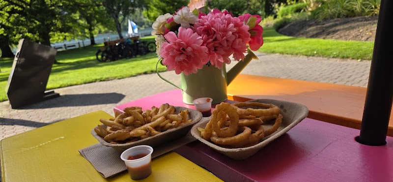 Rose Garden Cafe photo 2