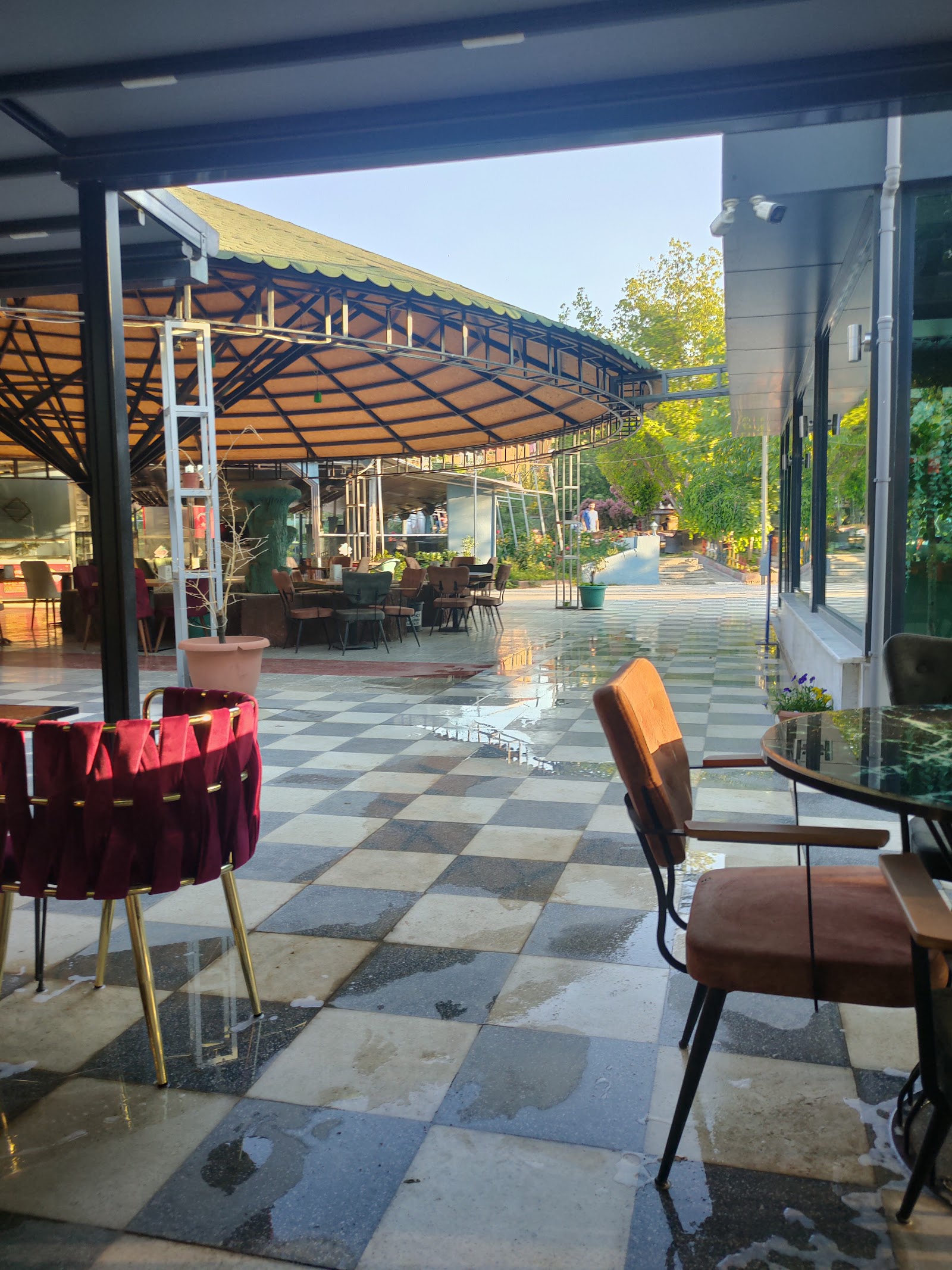 Park Sera Cafe mekanı