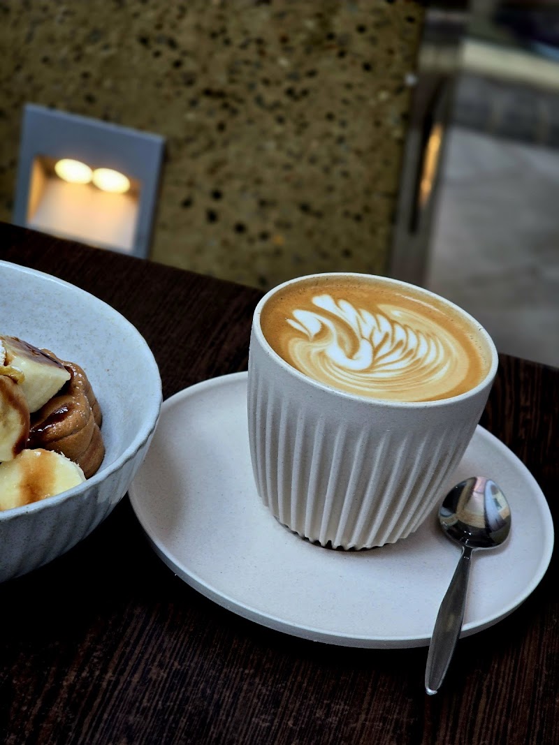 MEOW WAFFEE - Meow Waffles & Coffee photo 3