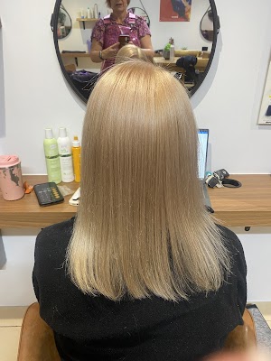 Hair Designs By Lou photo 3