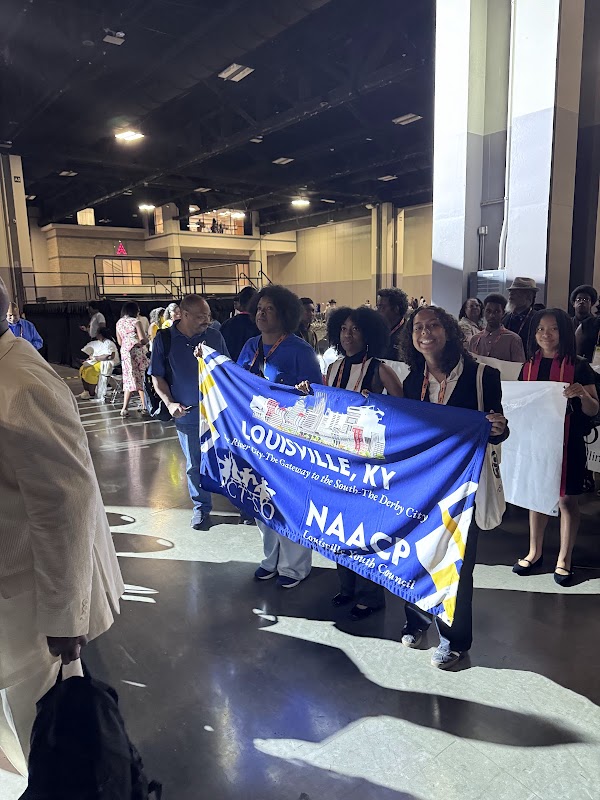 Photo by Luminary Comity