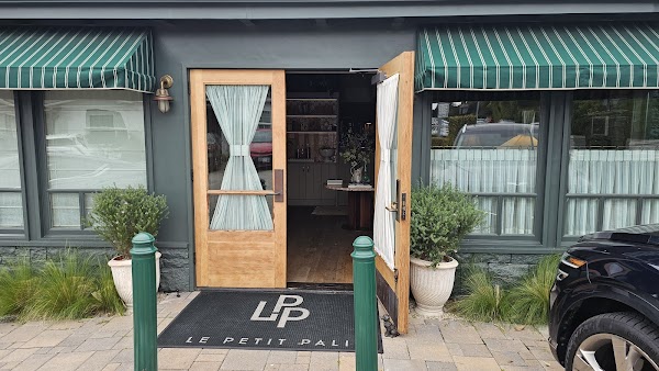 Le Petit Pali Brentwood