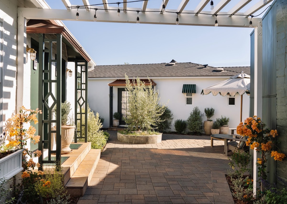 Le Petit Pali Brentwood, dog-friendly hotel in Los Angeles