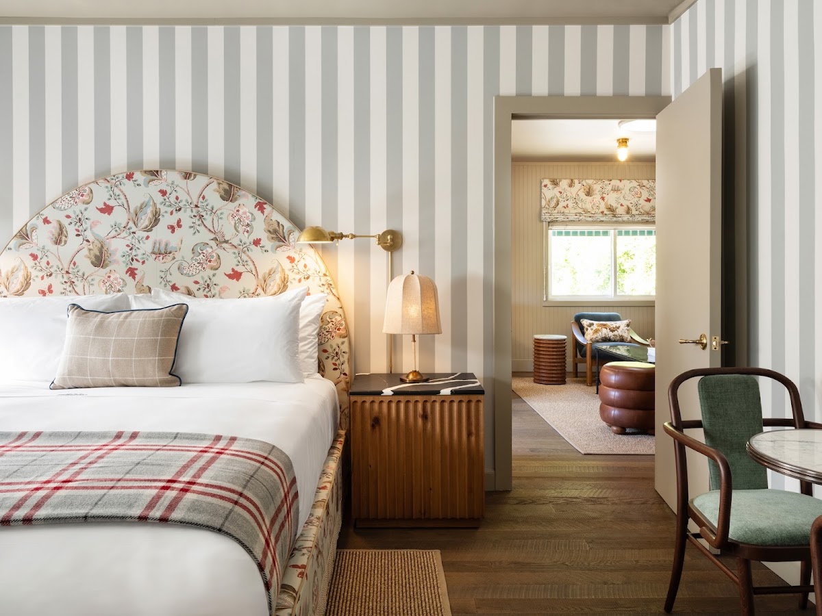 Le Petit Pali Brentwood, dog-friendly hotel