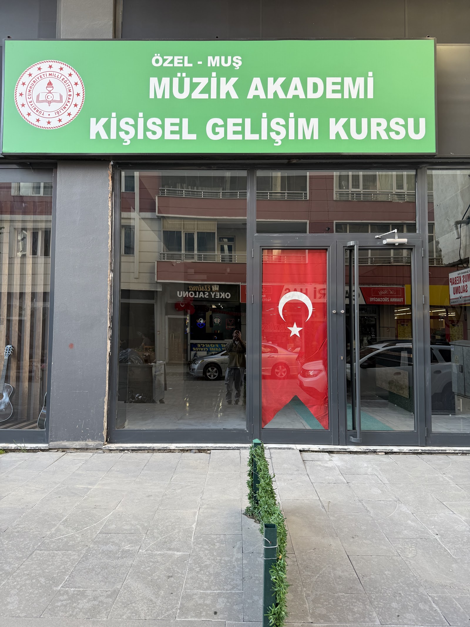 Muş Müzik akademisi Ve Sanat Okulu ( Müzik, Resim, Dans, Cimnastik Ve Yabancı Dil ) mekanı