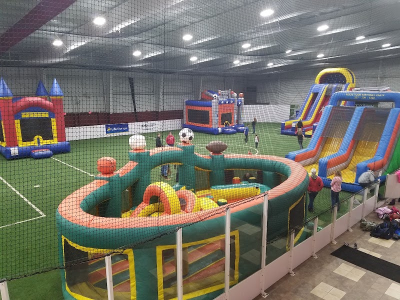 Sofive Soccer Centers Saco (XL Sports World) photo 4