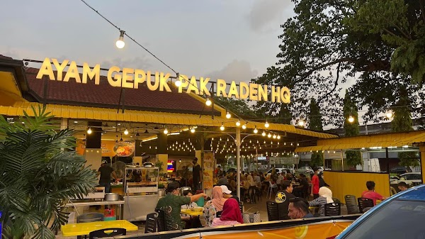 Ayam Gepuk Pak Raden HQ - Photo 1