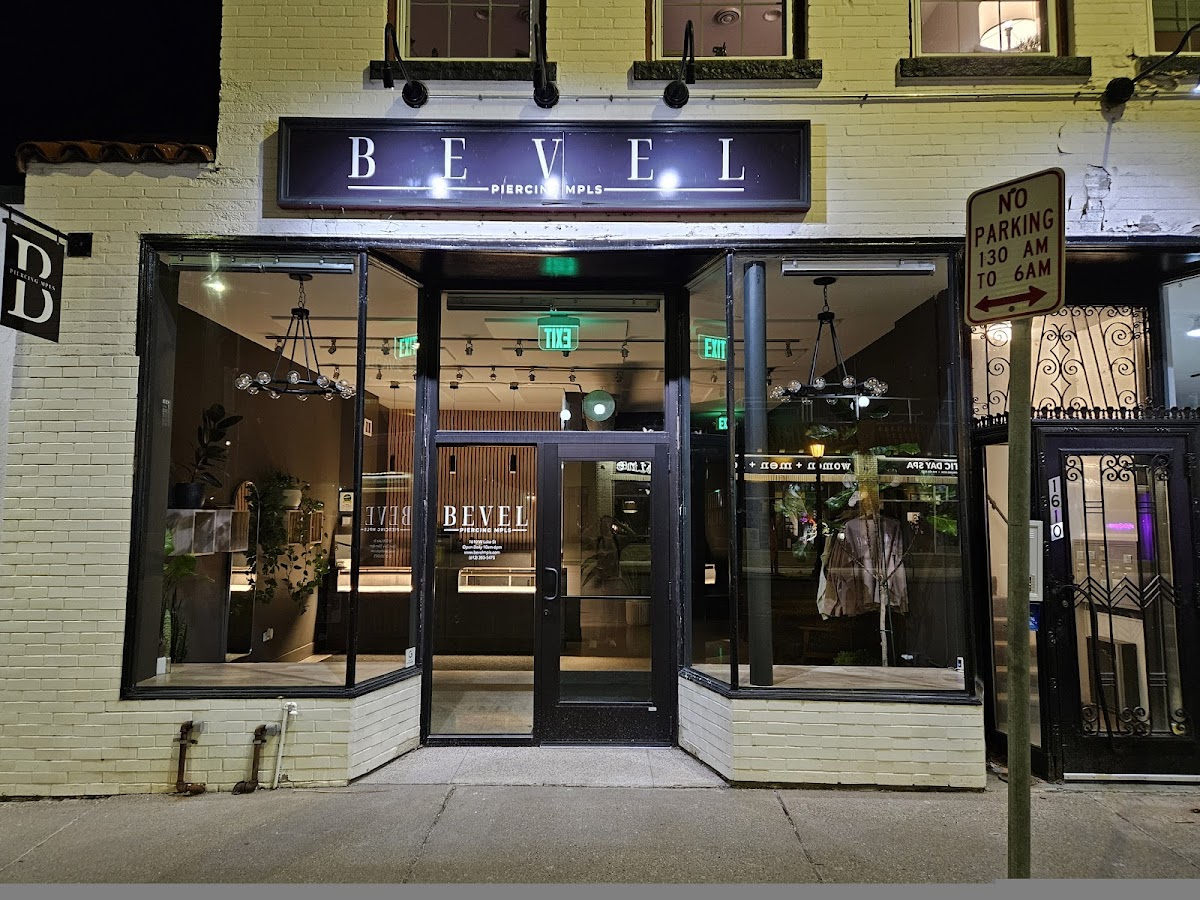 Bevel Piercing Mpls — tattoo studio in Minneapolis