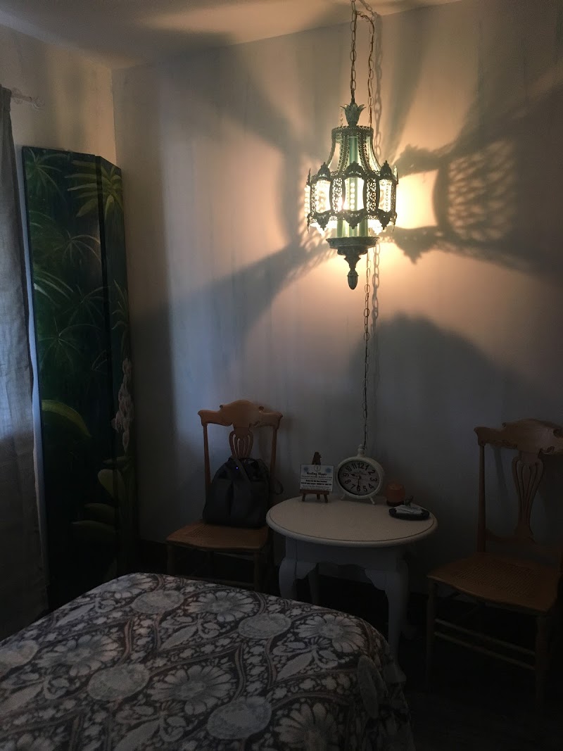 Healing Hippie: Therapeutic Massage & Reiki