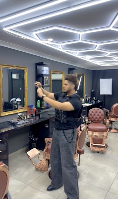 CRAZYY CUTZZZ photo 3