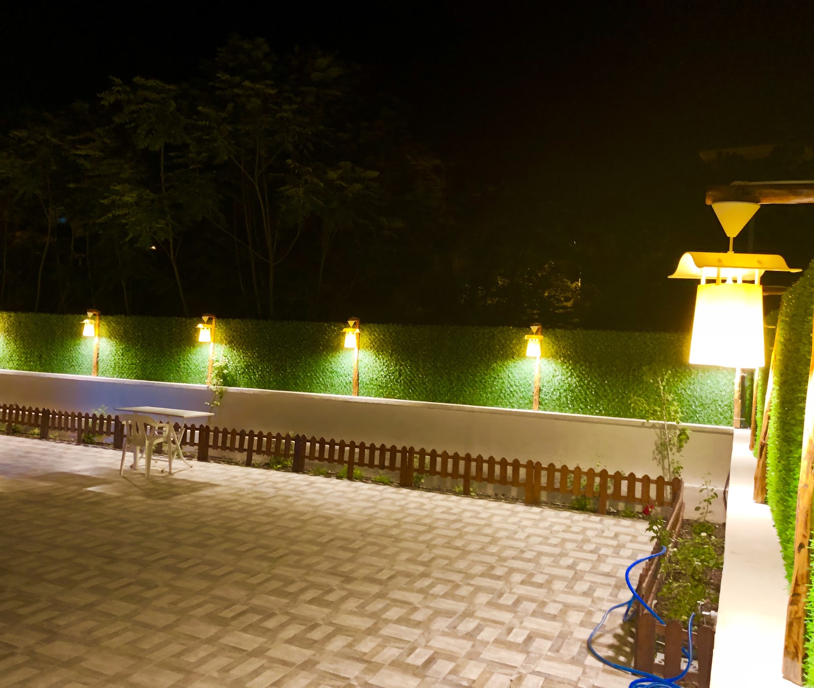 KEHRİBAR OTEL & CAFE RESTAURANT mekanı