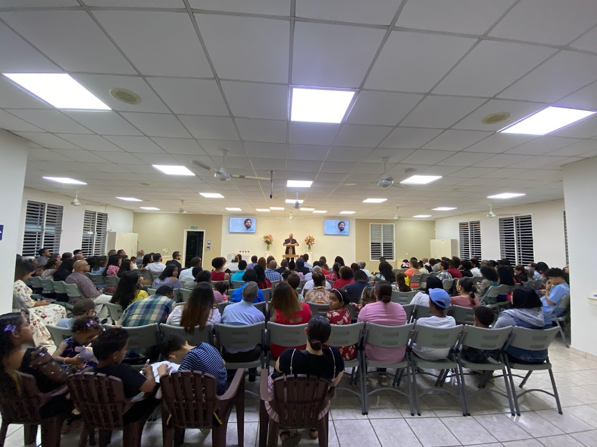 Salón del reino de los testigos de Jehová la herradura - Imagen 1