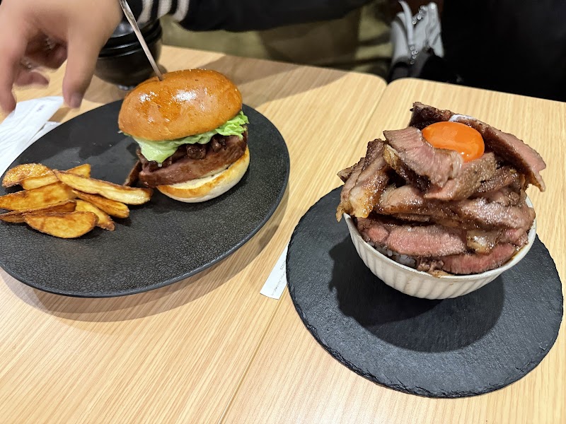 Wagyu (Halal Vegan) Hamburger Steak & Ramen Shinjuku Kabukicho Restaurant Beef Tei photo 3