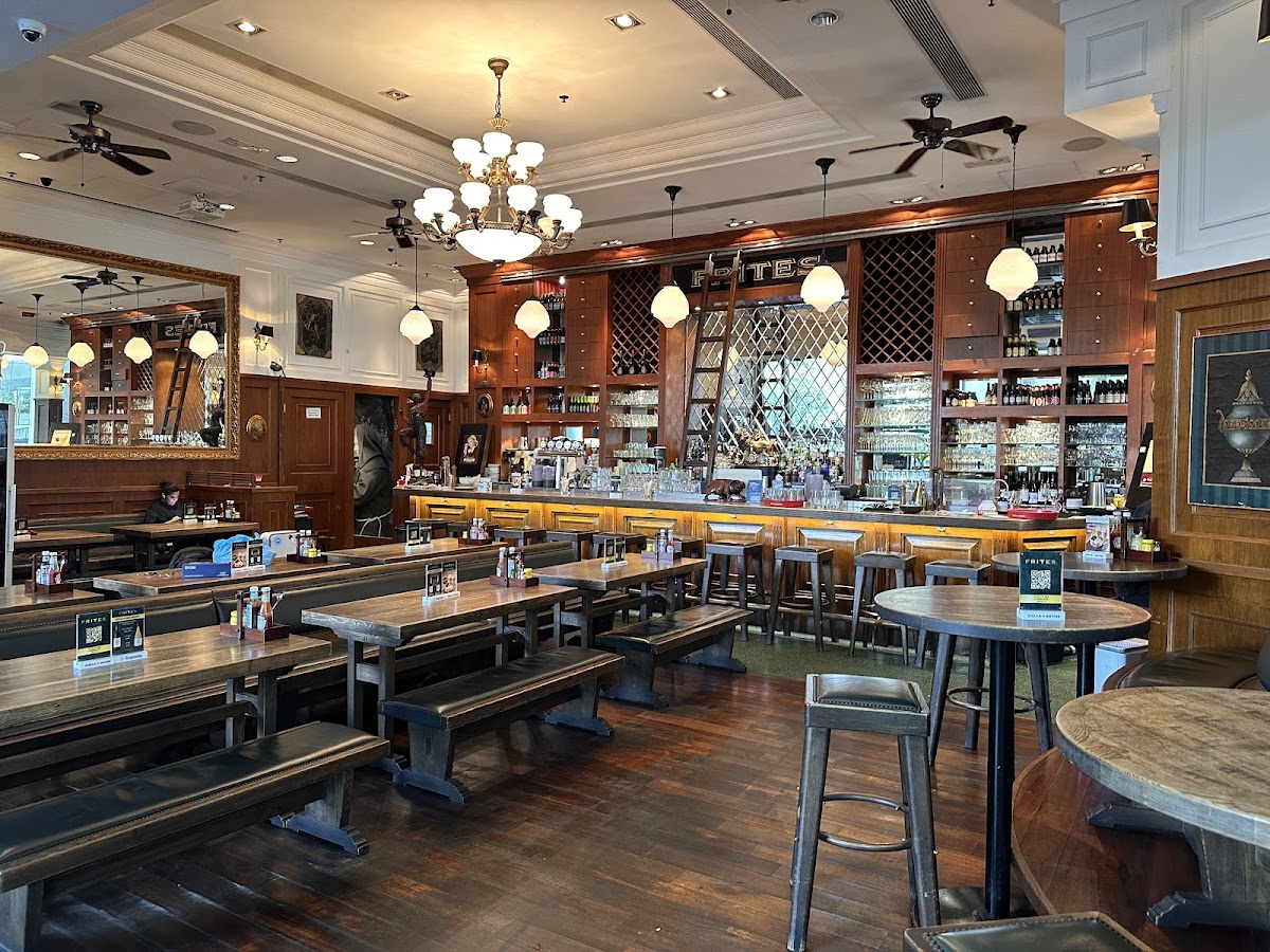 FRITES Belgium on Tap (Wan Chai) — photo 8