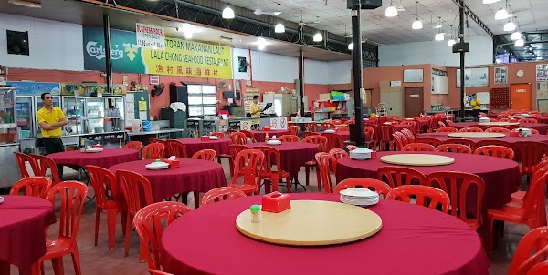 Lala Chong Kayu Ara Seafood Restaurant - Photo 1