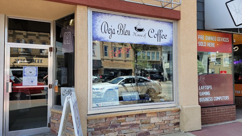 Deja Bleu House Of Coffee photo 3