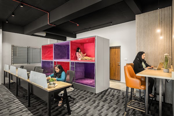 COCKTAIL | Premium Coworking | Managed Office