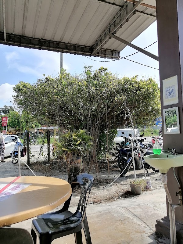 Kedai Makan Abang Mat - Photo 1