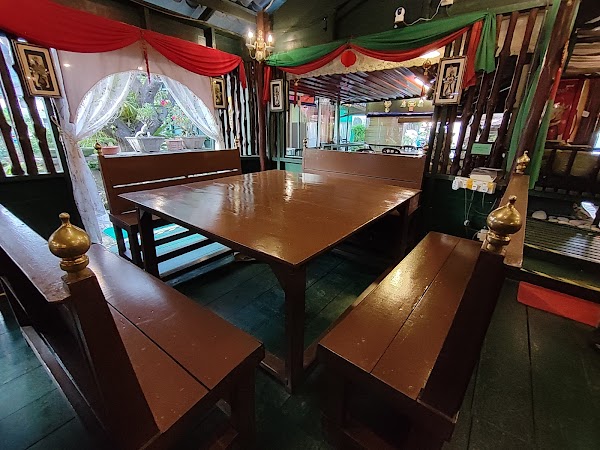 The Roof Restaurant - Photo 1