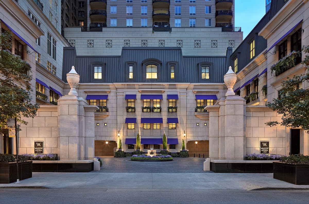 Waldorf Astoria Chicago, dog-friendly hotel in Chicago