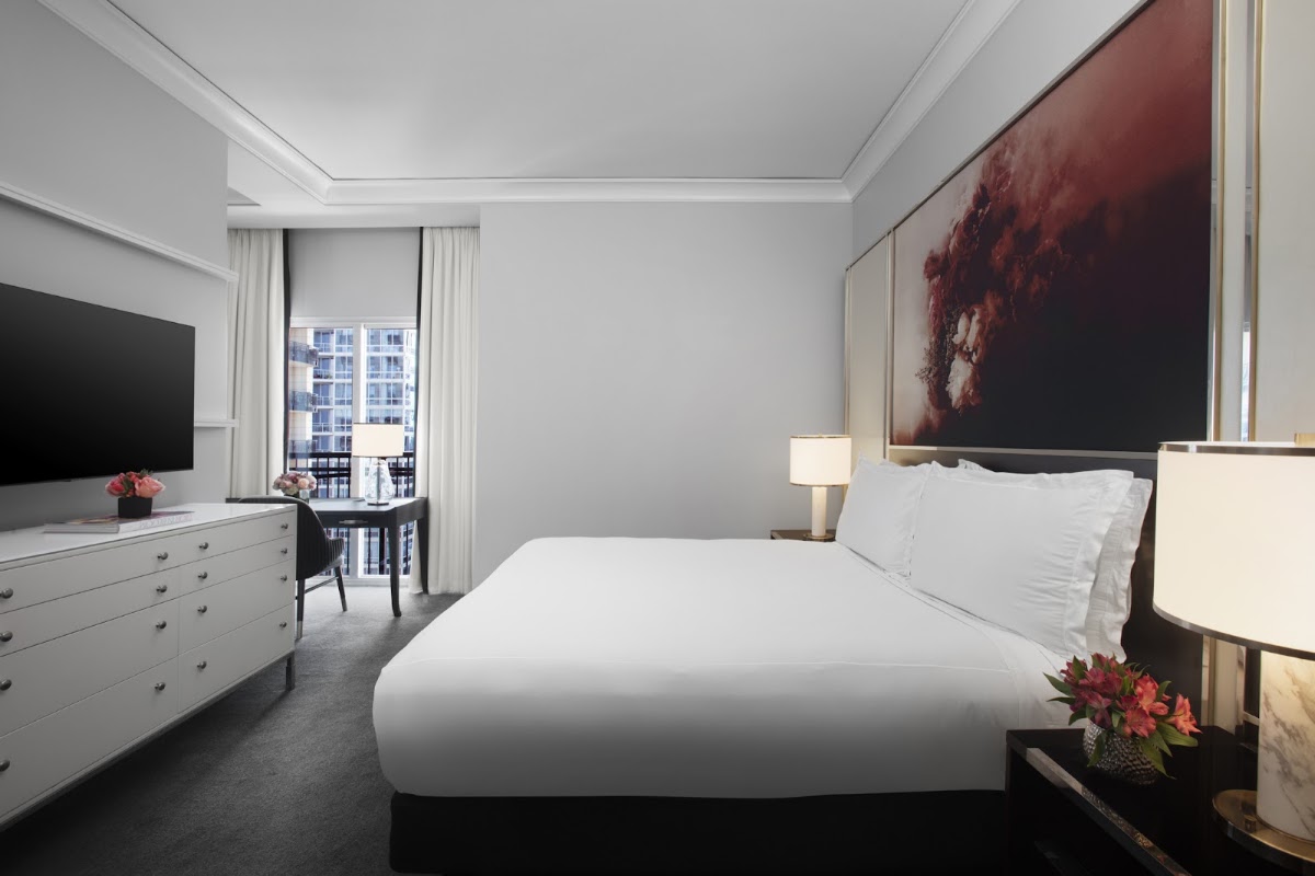 Waldorf Astoria Chicago, dog-friendly hotel
