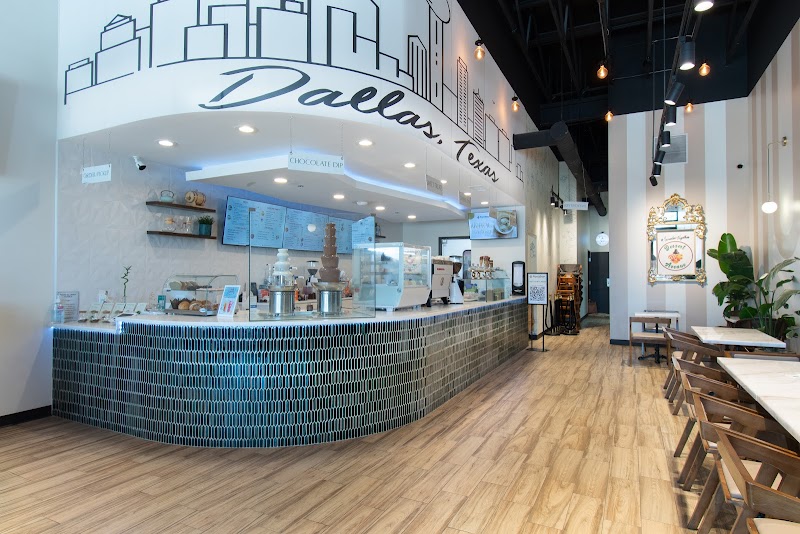 Dessert Avenue photo 1