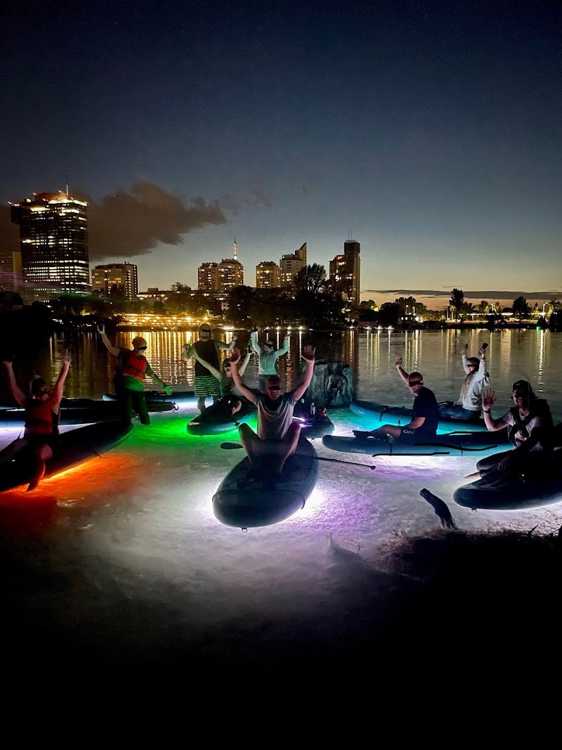 Hiit Vienna - Stand up paddling Alte Donau