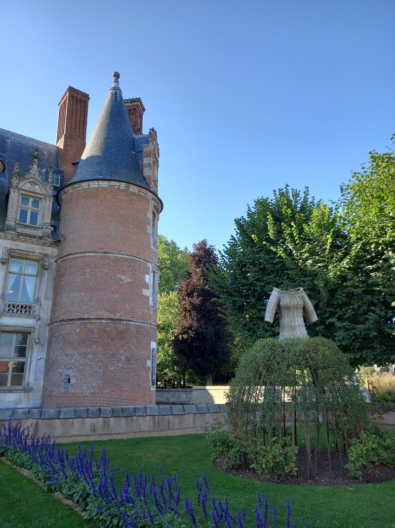 MAINTENON