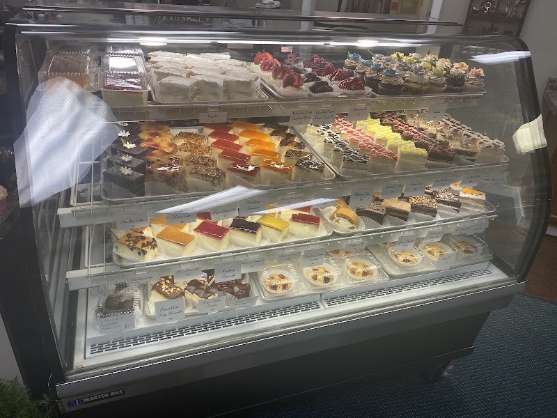 Uzi's Pastries photo 4