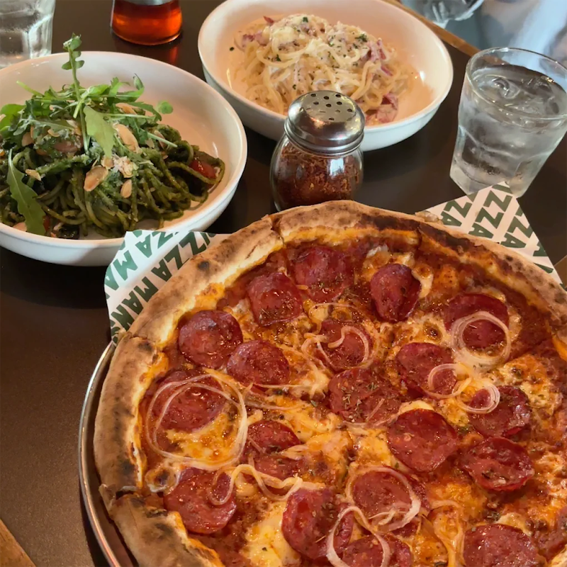 Pizza Mansion Jalan Mesui photo 3