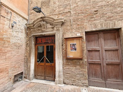 Cinema Nuova Luce di Lazzari Marco