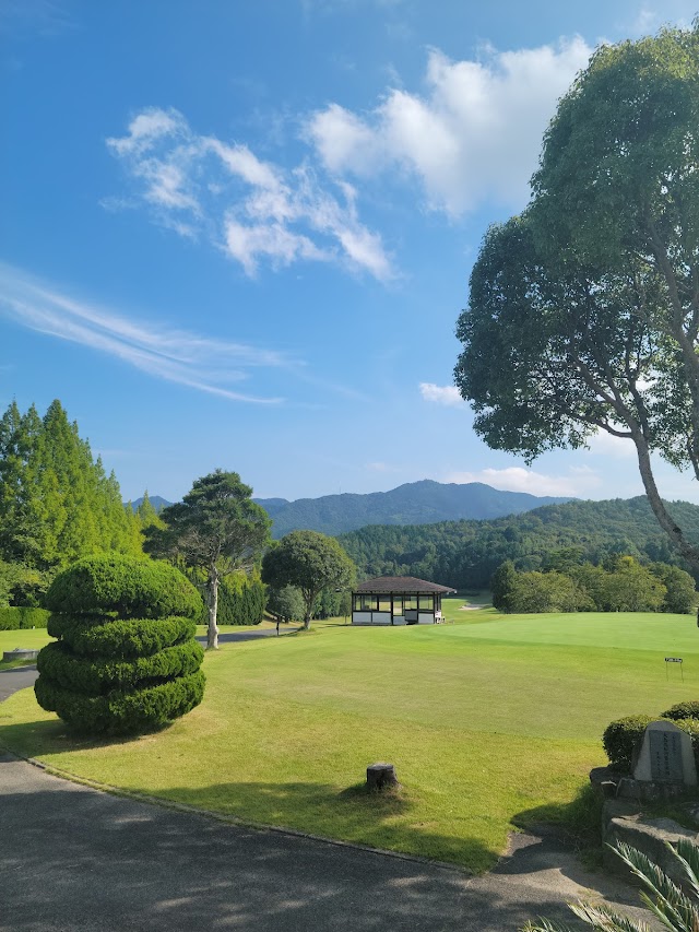 Yanai Country Club - Photo 1