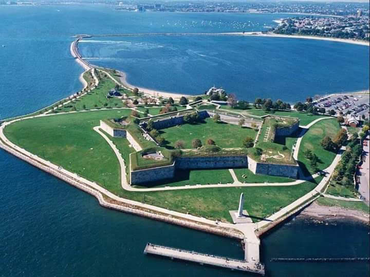 Castle Island fotoğraf 1