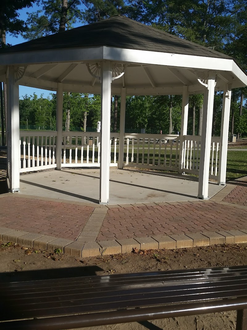 Hunter Memorial Park photo 2