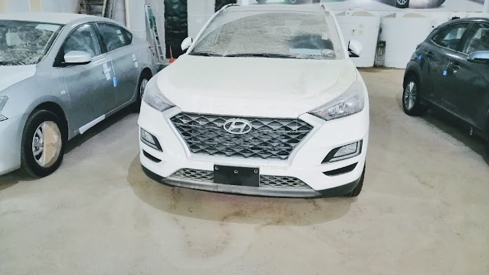 معرض احدث السيارات