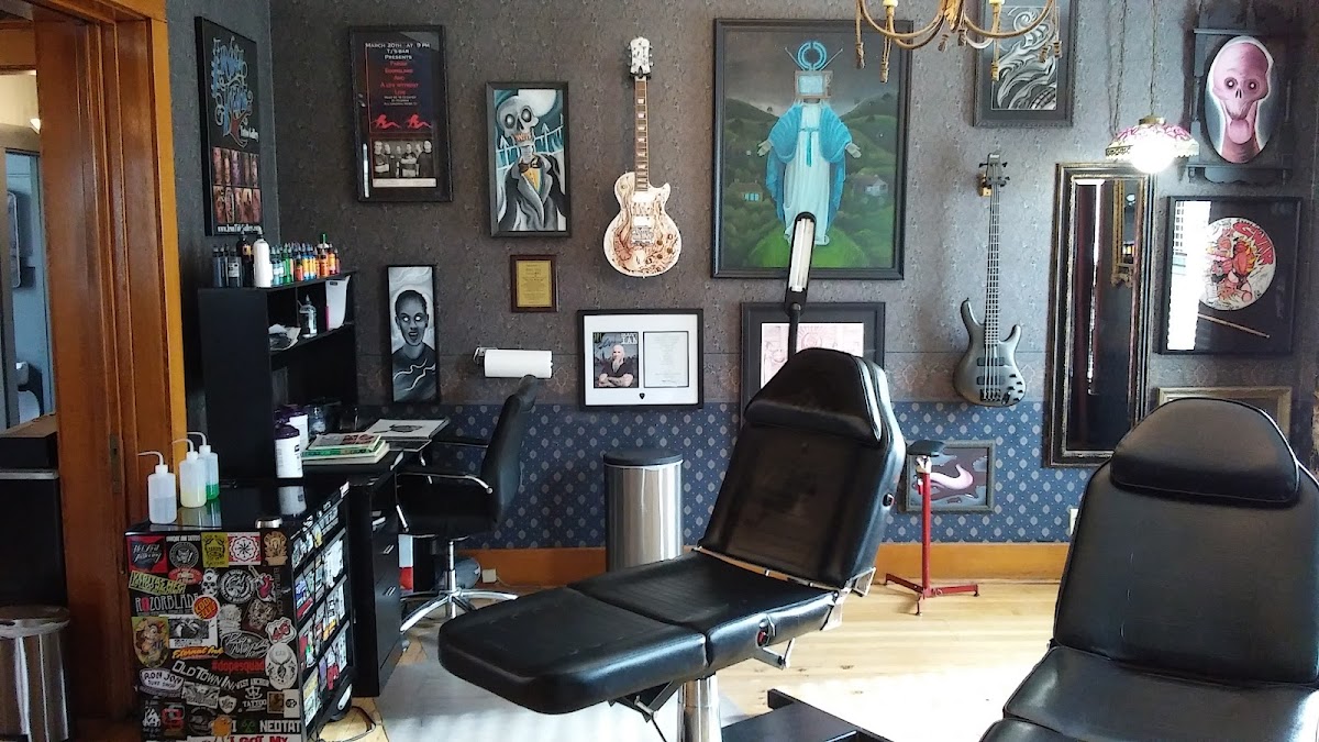 Iron Tide Gallery tattoo parlor in Covington, OH