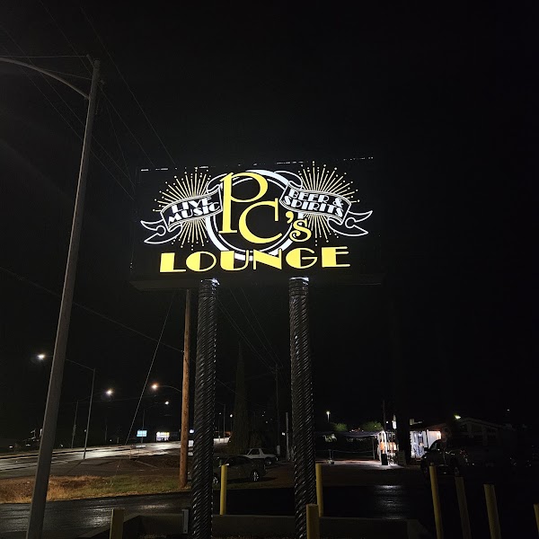 P C's Lounge photo 7