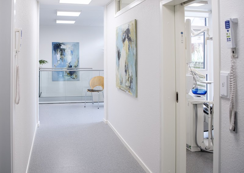 Brædstrup Implantatcenter - billede 3
