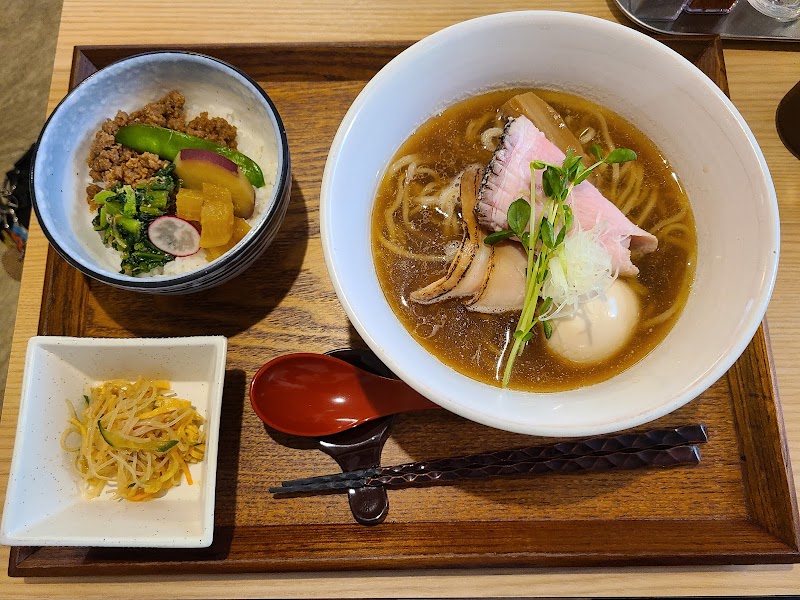 中華そば 麦右衛門 写真4