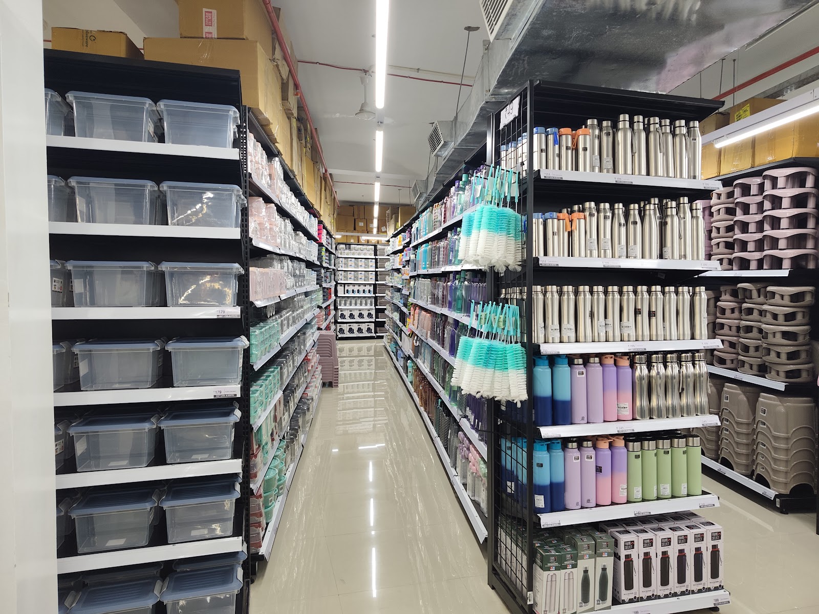 Vishal Mega Mart photo 4