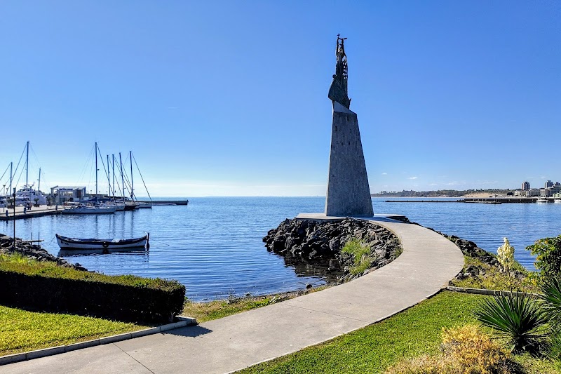 Памятник Святому Николе