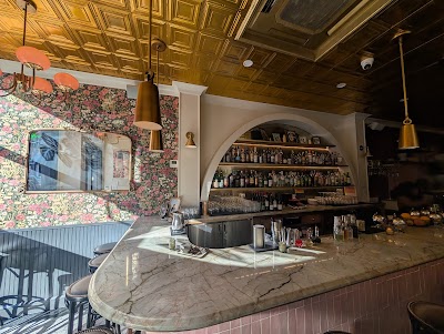 Bar Louise photo 4