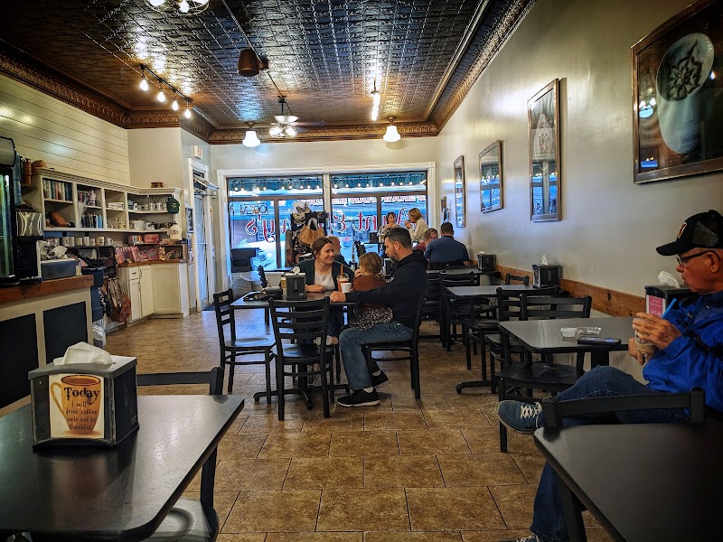 Aunt Emmy’s Cafe photo 4