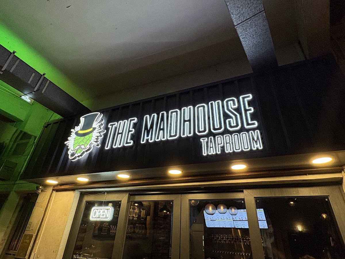 The Madhouse Taproom — photo 7