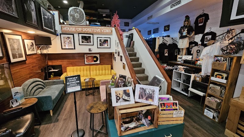 Gré Records & Coffee photo 3