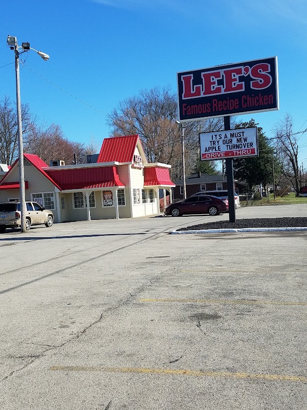 LEE'S FAMOUS RECIPE exterior