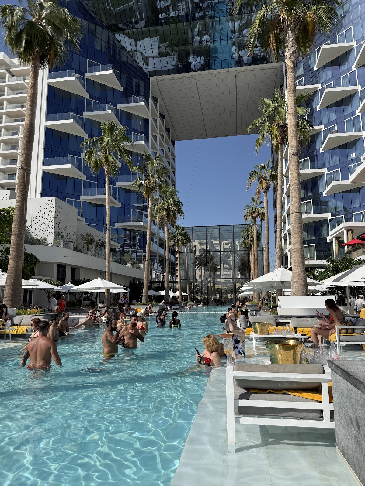 The Social Pool | Pool Party in Dubai | FIVE Palm Jumeirah 3