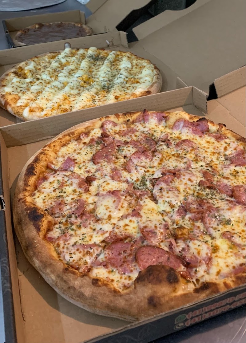 Naza Pizza